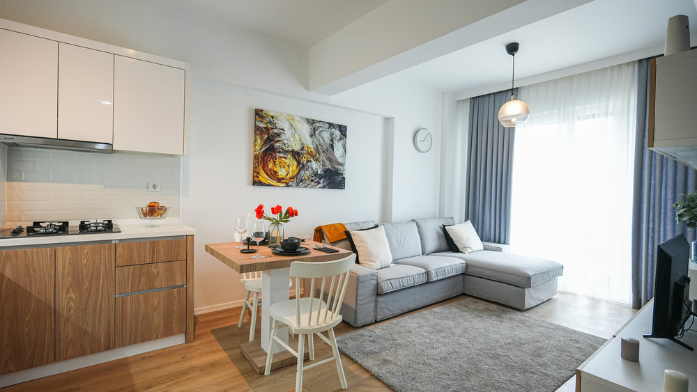 1207 Antalya Prestige