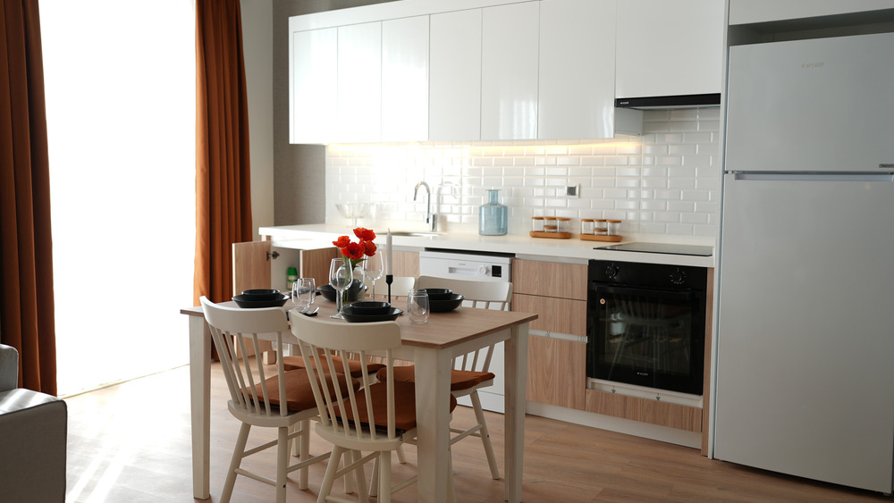 1207 Antalya Prestige